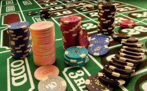 Bàn Baccarat Live tại sảnh casino trực tuyến 88fc với dealer chuyên nghiệp